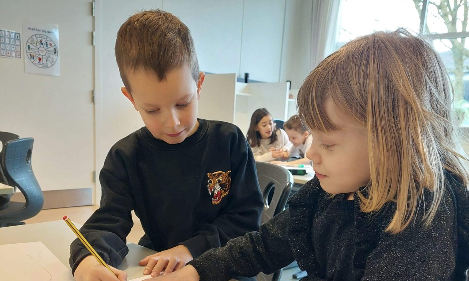 Elias og Olivia Rose går i vores børnehaveklasse.